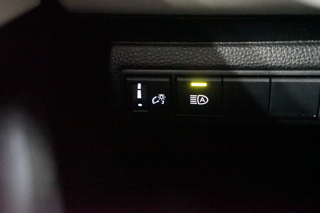 Thumbnail: 2023 Toyota Corolla - 22