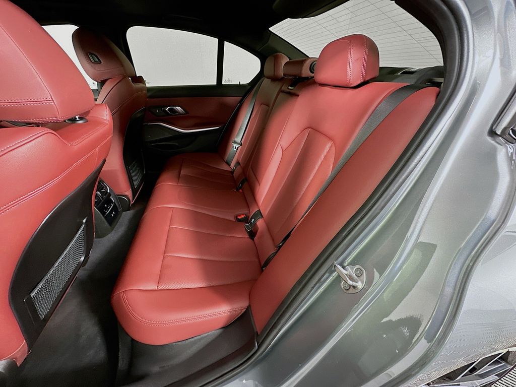 Thumbnail: 2023 BMW 3 Series - 25