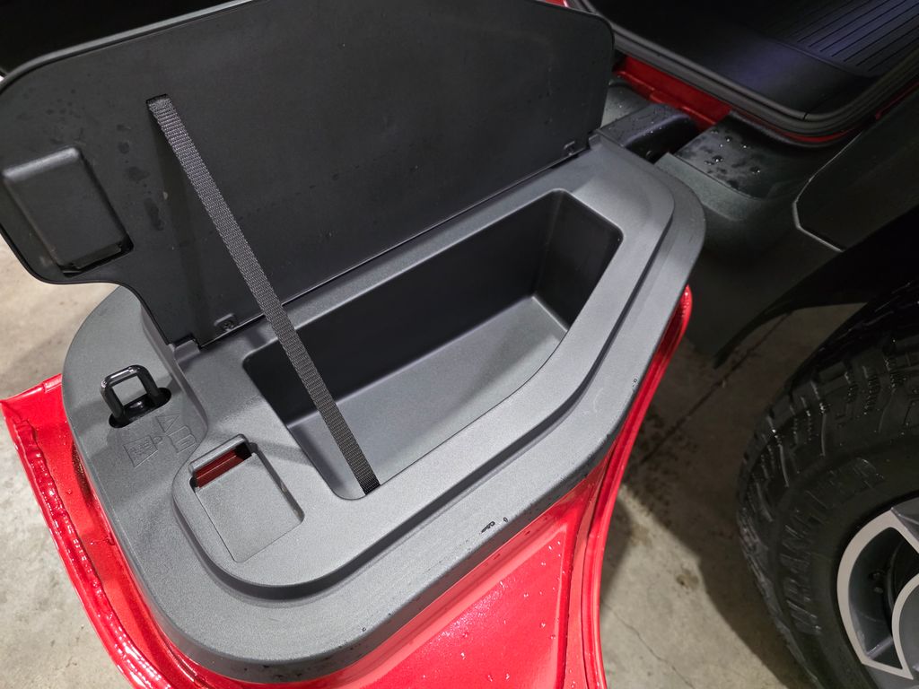 2025 Rivian R1T Adventure Dual Motor Standard Pack