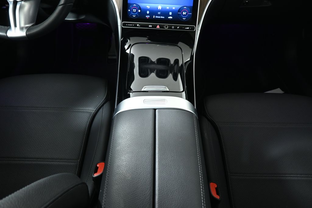 Thumbnail: 2025 Mercedes-Benz C-Class - 23