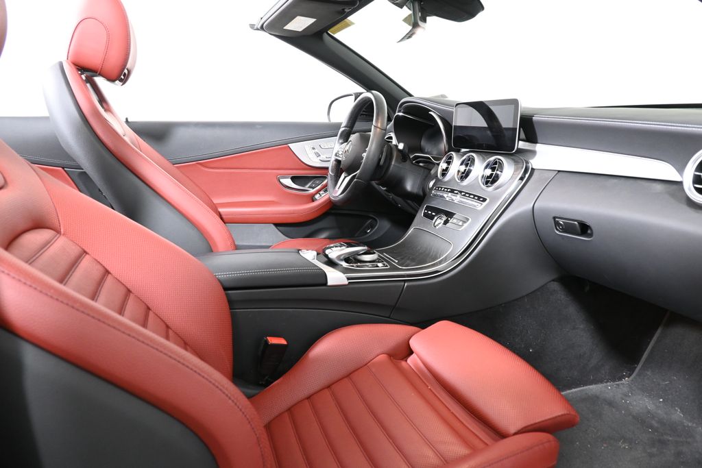 2023 Mercedes-Benz C-Class C 300 32
