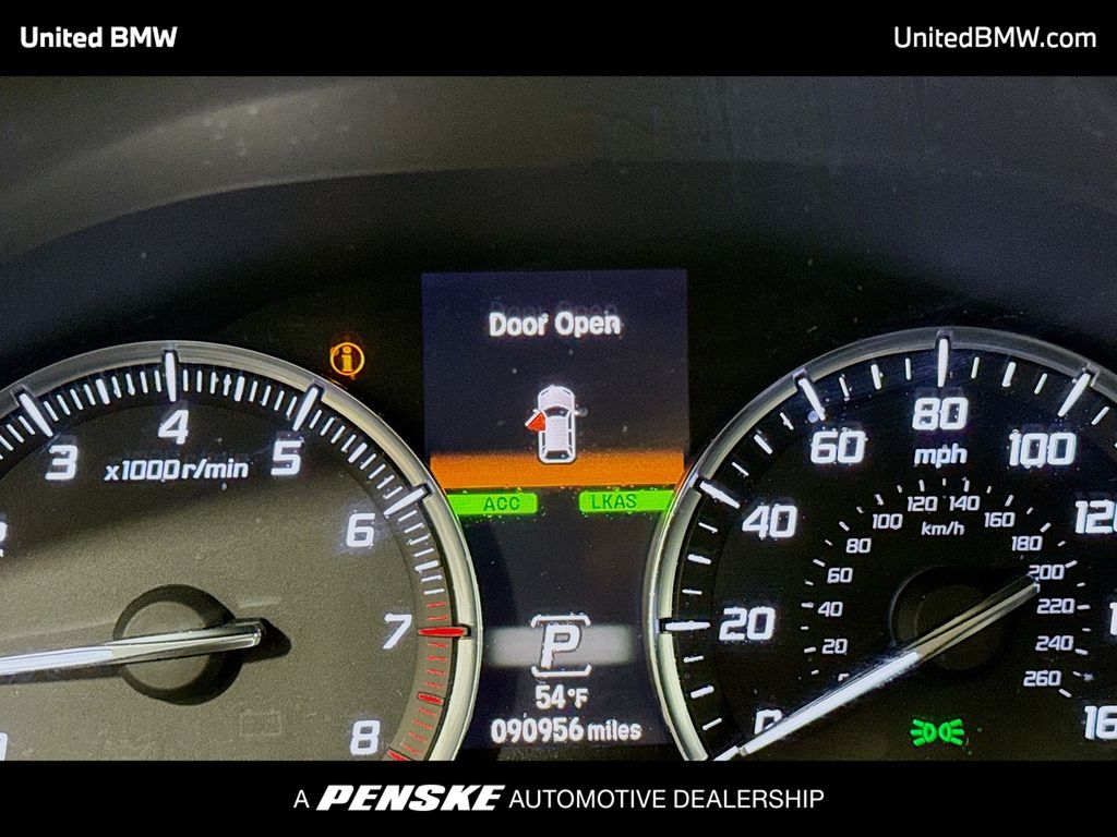 Thumbnail: 2017 Acura MDX - 7