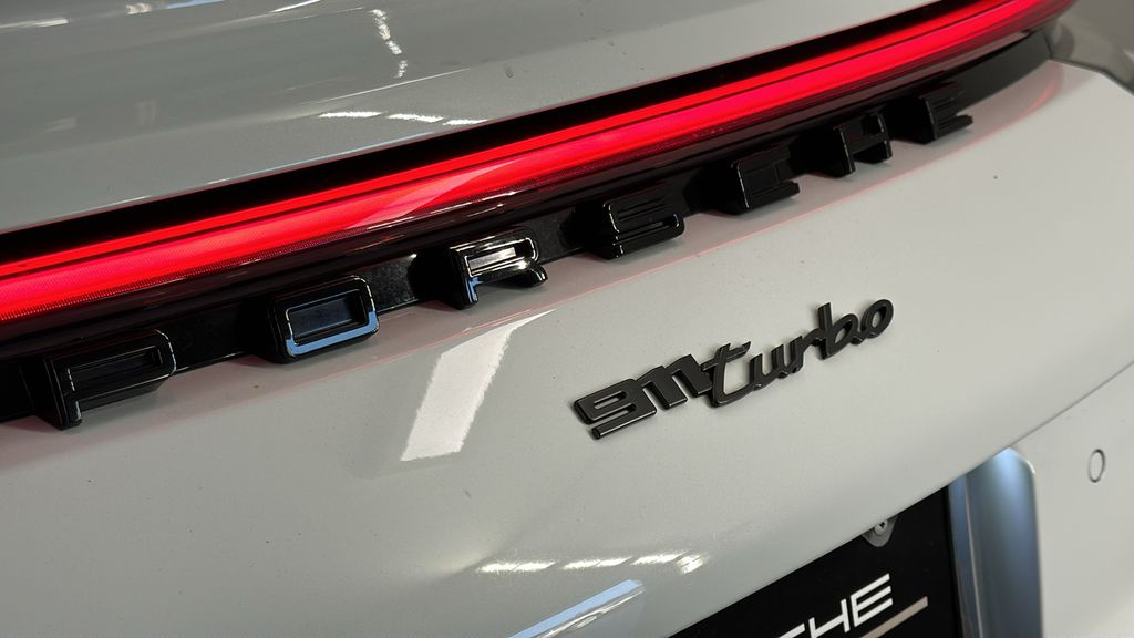 Thumbnail: 2022 Porsche 911 - 12