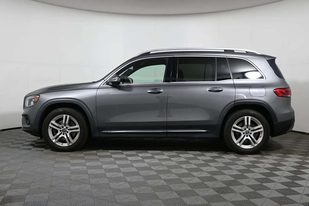 Thumbnail: 2022 Mercedes-Benz GLB - 2