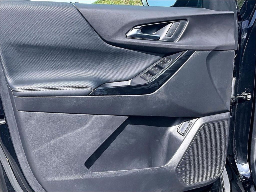 2026 Chevrolet Equinox — photo 9
