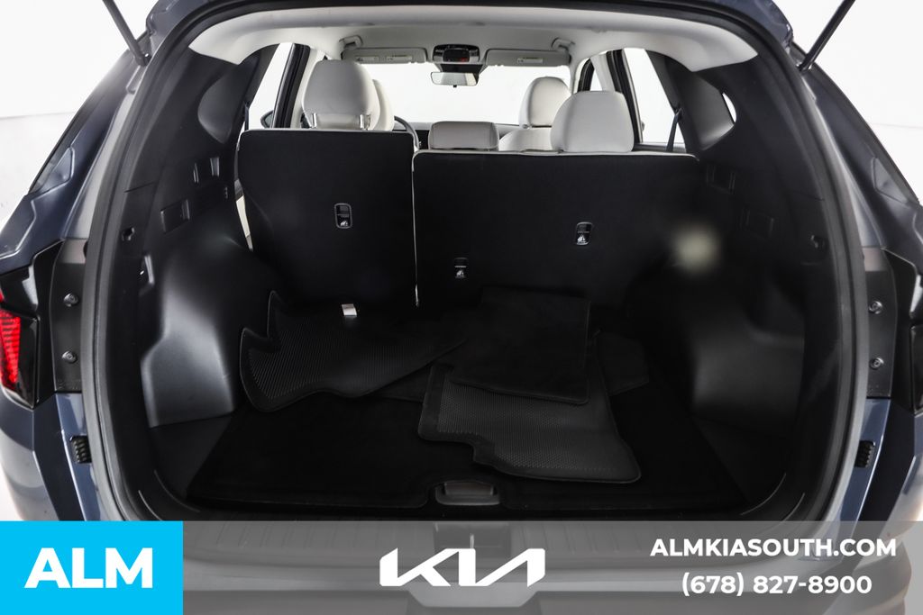 2025 Hyundai Tucson SE photo 17