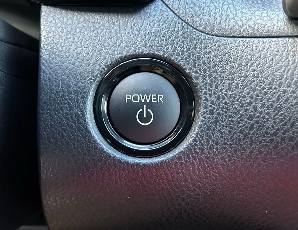 Thumbnail: 2025 Toyota Camry - 29