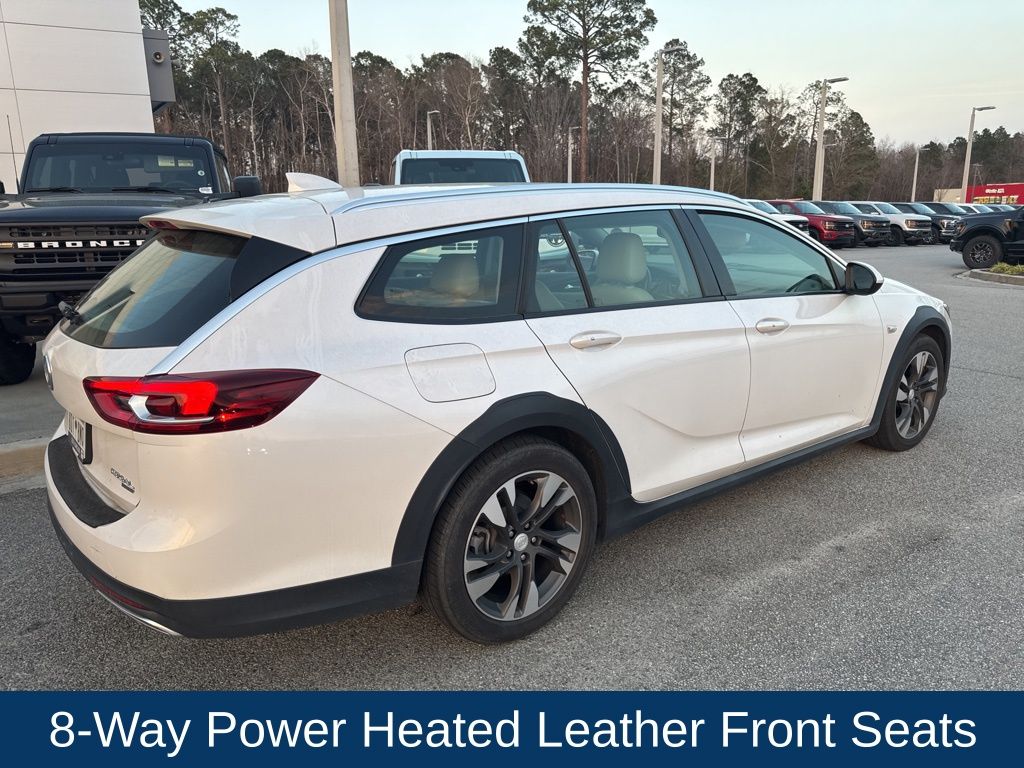 2019 Buick Regal TourX AWD Essence