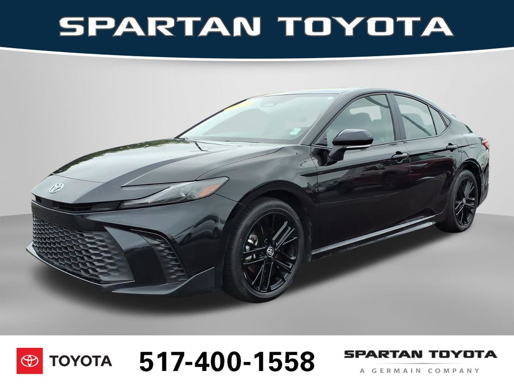  2026 Toyota Camry SE FWD   