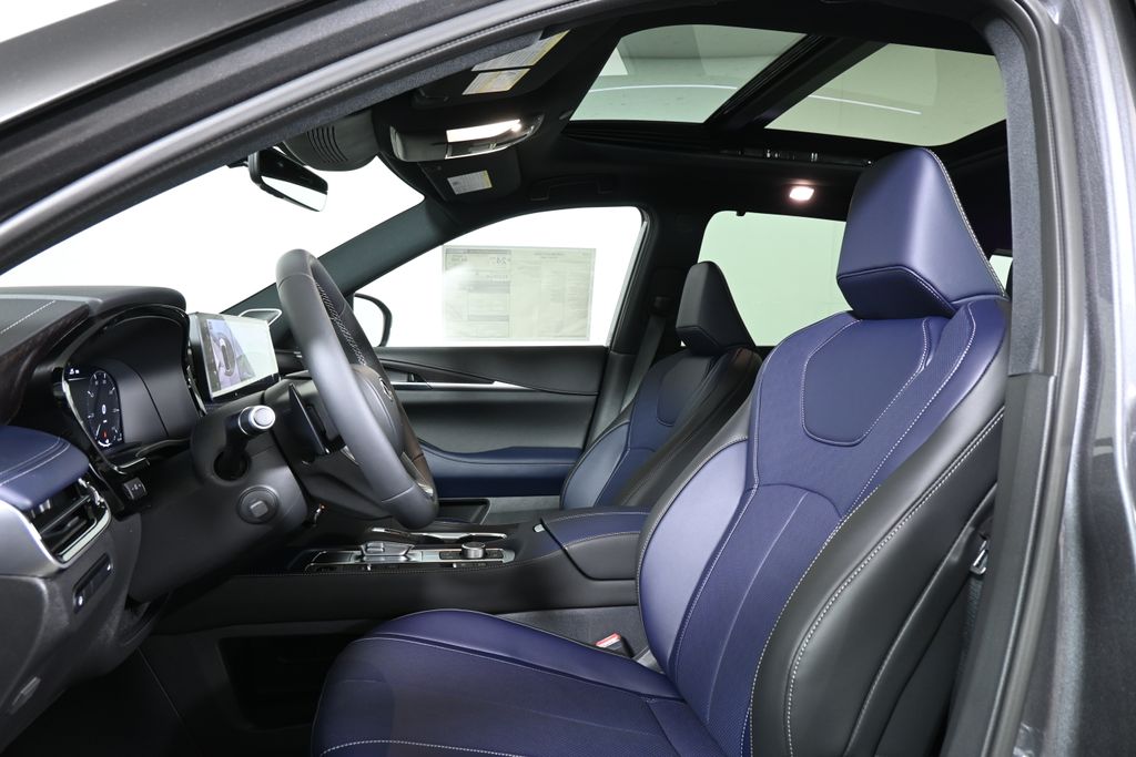 Thumbnail: 2026 INFINITI QX60 - 13