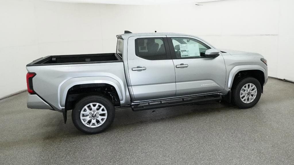 Thumbnail: 2025 Toyota Tacoma - 18