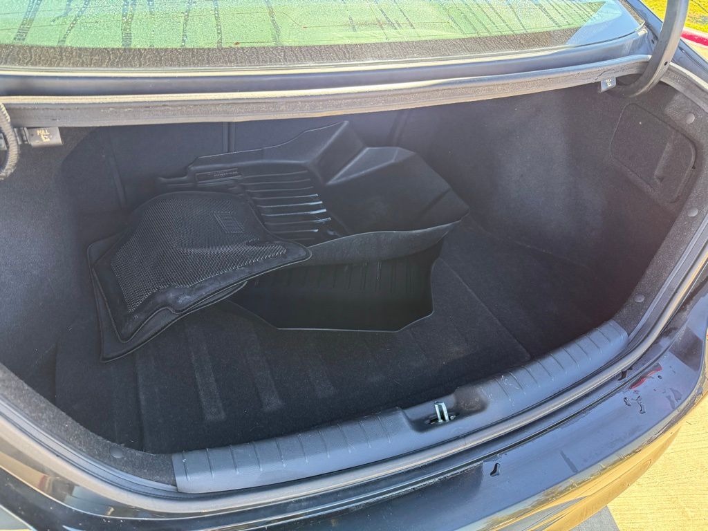 Thumbnail: 2017 Hyundai Elantra - 26