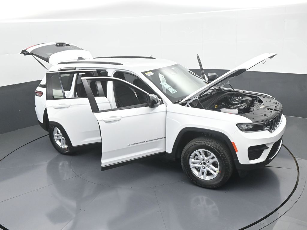 Used 2025 Bright White Clearcoat Jeep Laredo image 67