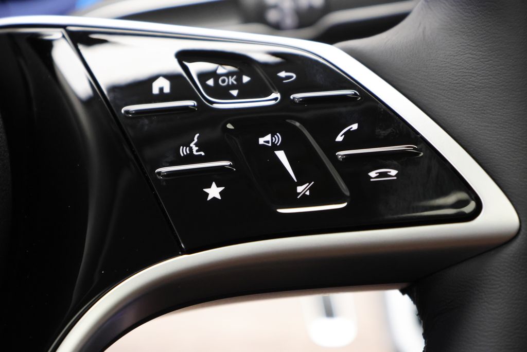 Thumbnail: 2026 Mercedes-Benz GLE - 22