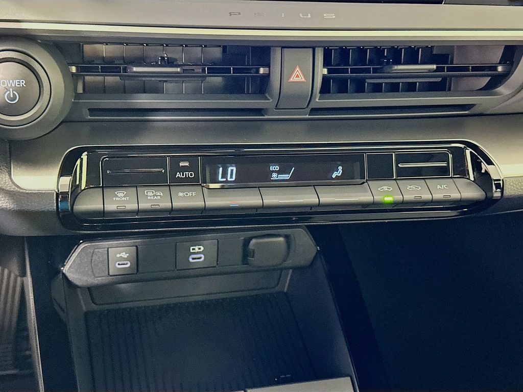 Thumbnail: 2024 Toyota Prius - 16