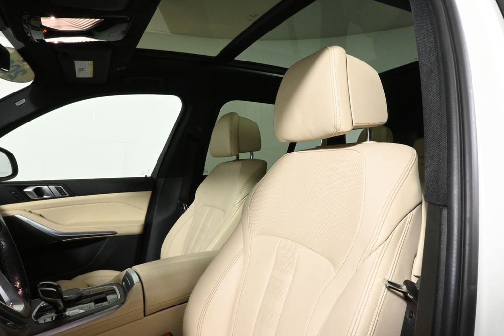 Thumbnail: 2021 BMW X5 - 15