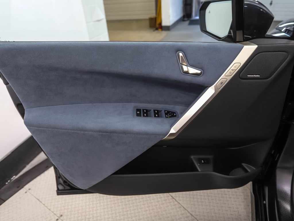 2026 BMW iX  9