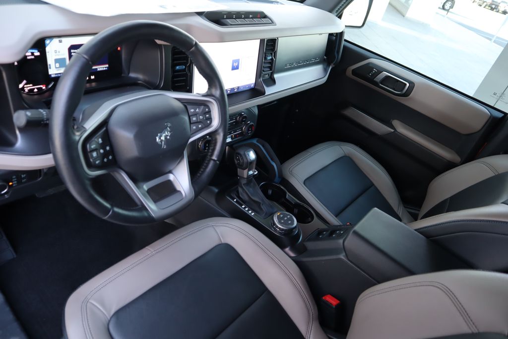 Thumbnail: 2022 Ford Bronco - 9