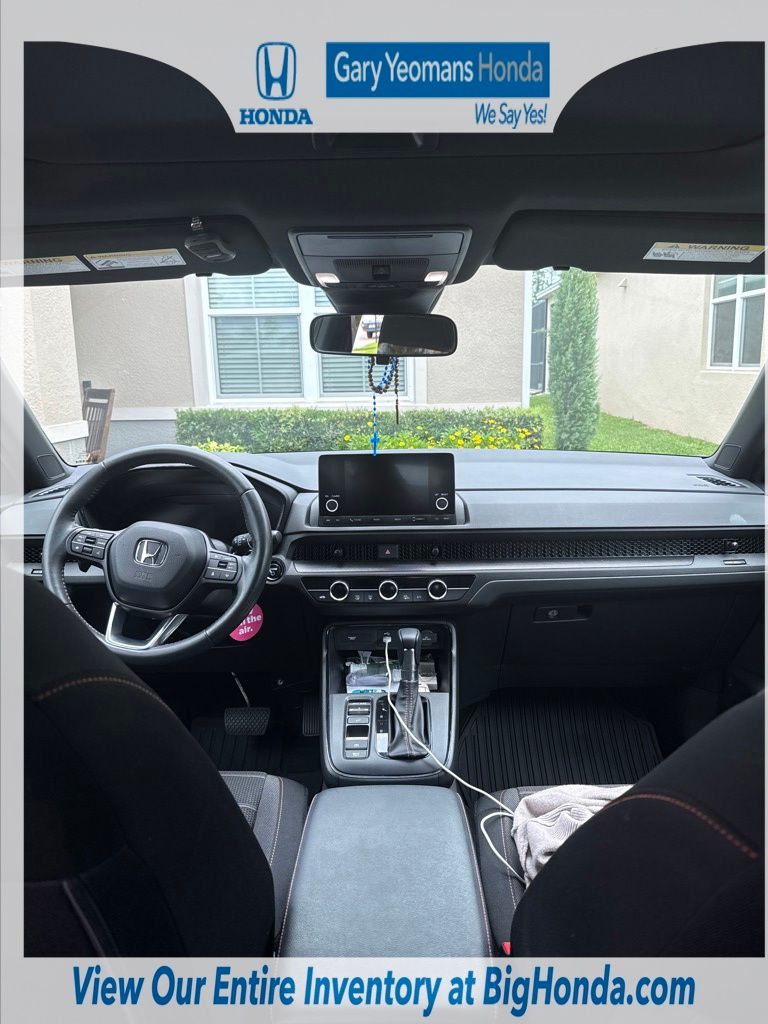 View vehicle photo 5