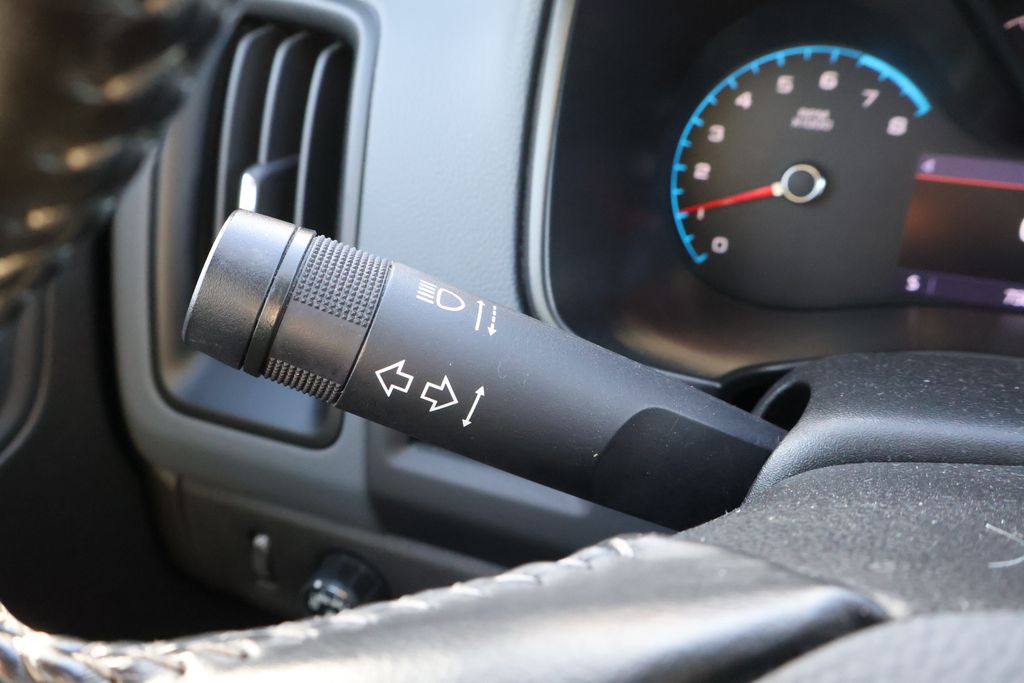 Thumbnail: 2021 Chevrolet Colorado - 20