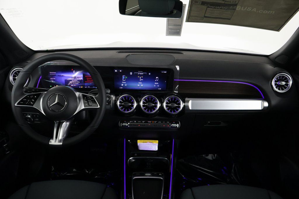 Thumbnail: 2026 Mercedes-Benz GLB - 4