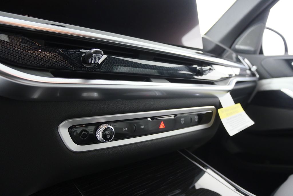 Thumbnail: 2026 BMW X5 - 21