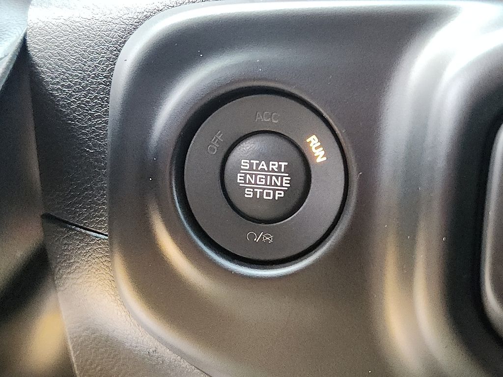 Thumbnail: 2023 Jeep Wrangler - 23