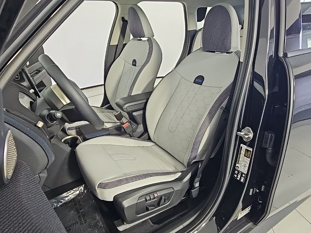 Thumbnail: 2025 MINI Cooper Countryman - 22