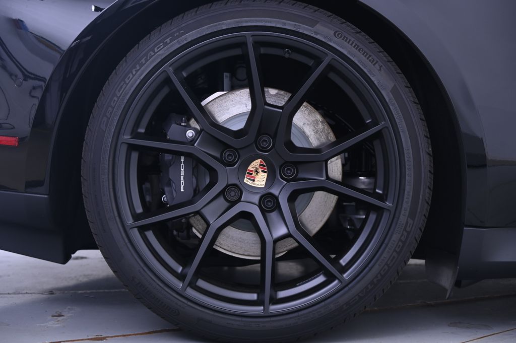 Thumbnail: 2025 Porsche Taycan - 13
