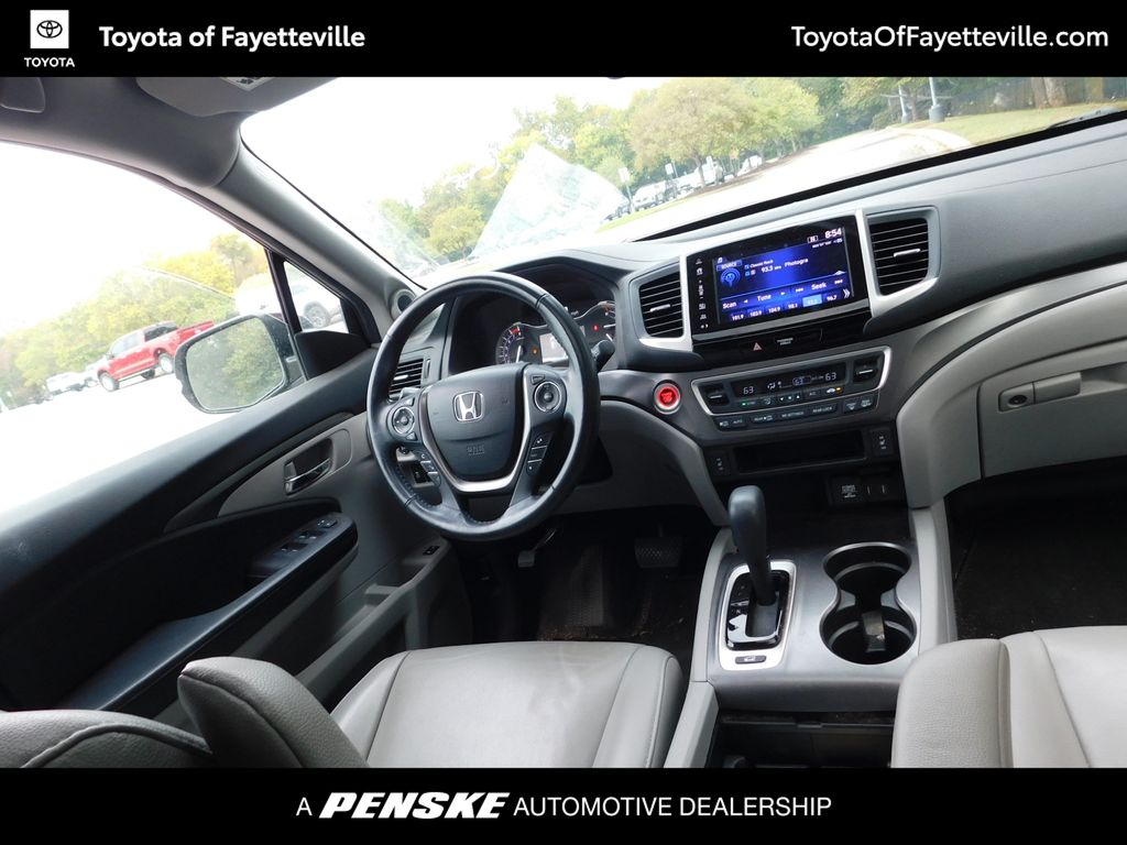 Thumbnail: 2018 Honda Pilot - 7