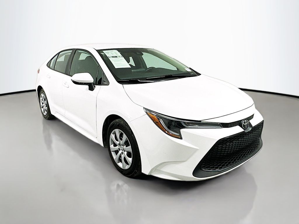 Thumbnail: 2022 Toyota Corolla - 3