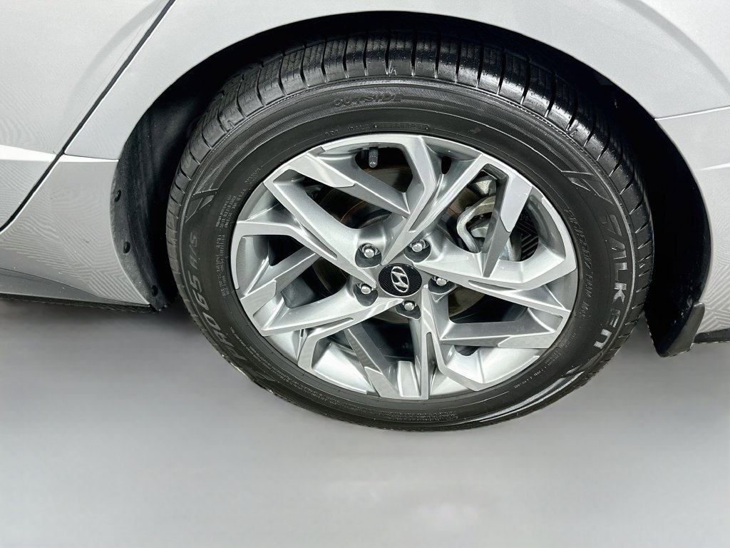 Thumbnail: 2023 Hyundai Sonata - 31