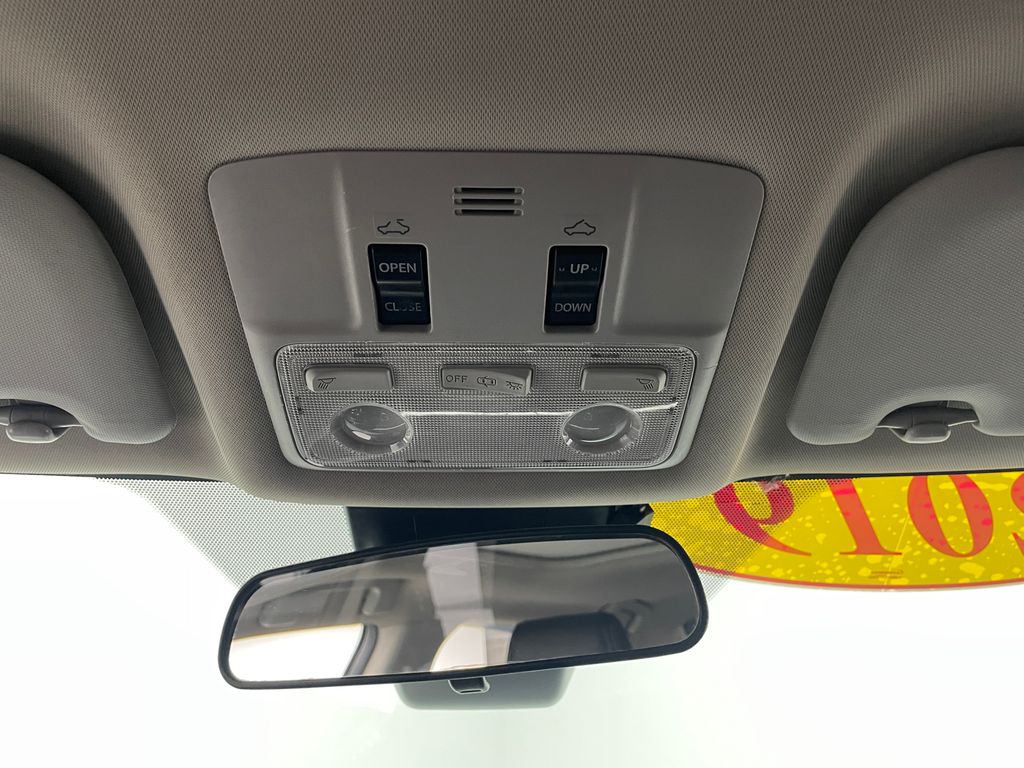 Thumbnail: 2019 Toyota Corolla - 29