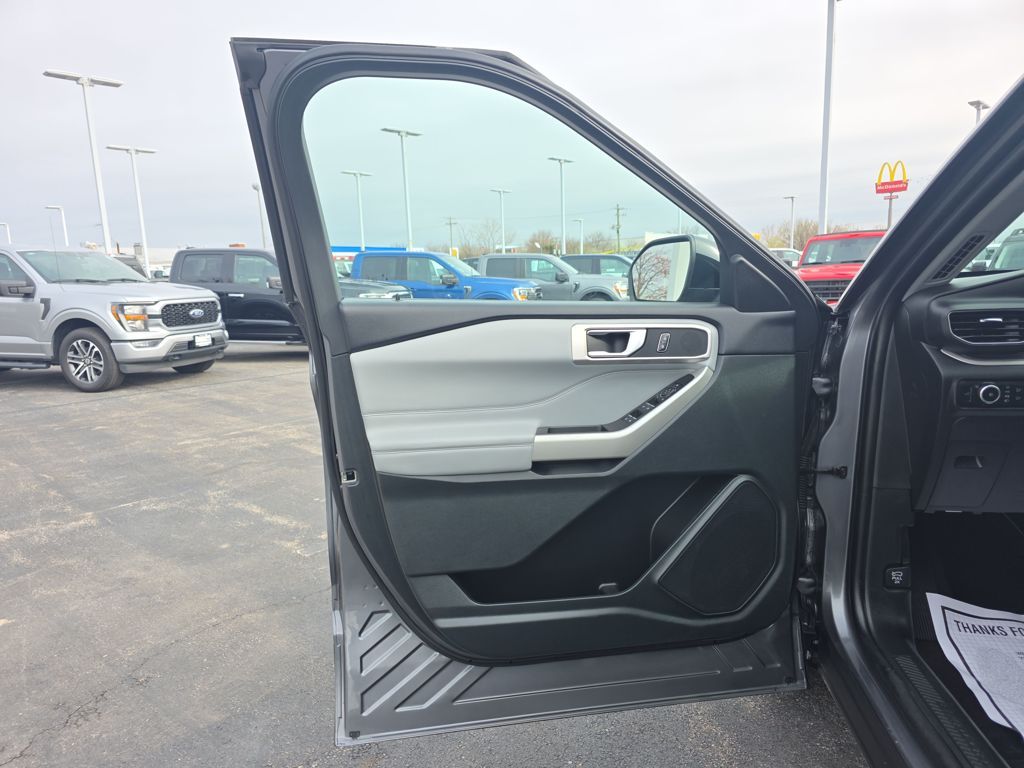 Certified Used 2023 Gray Ford XLT image 15
