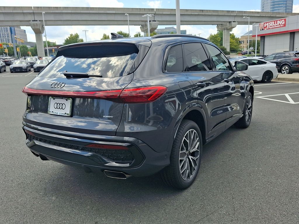 Thumbnail: 2026 Audi Q5 - 3