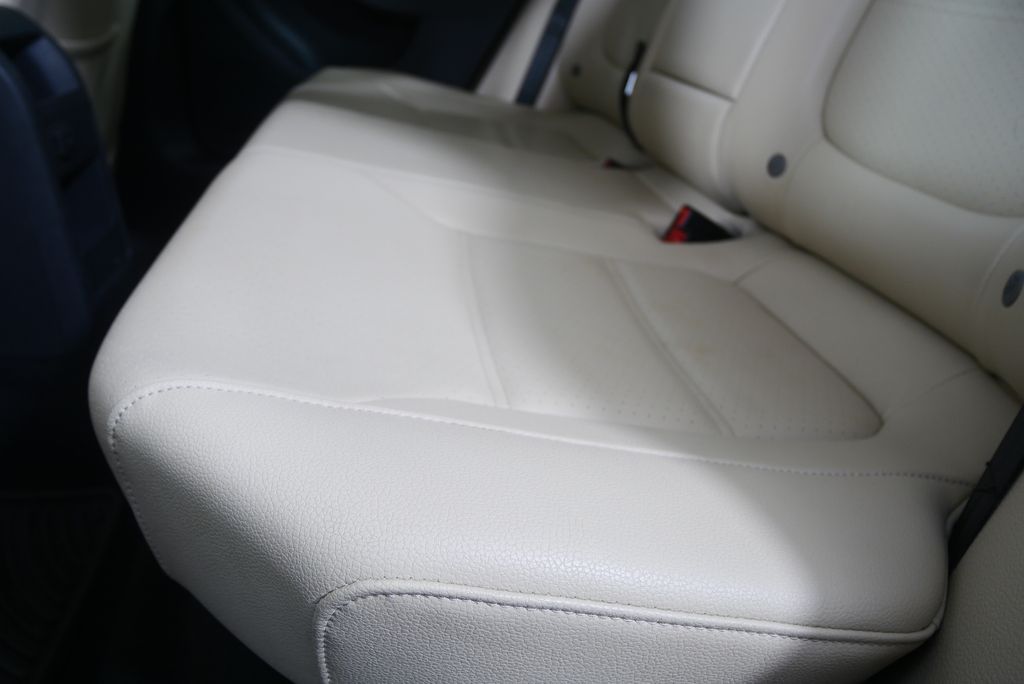 Thumbnail: 2017 Volkswagen Jetta - 14