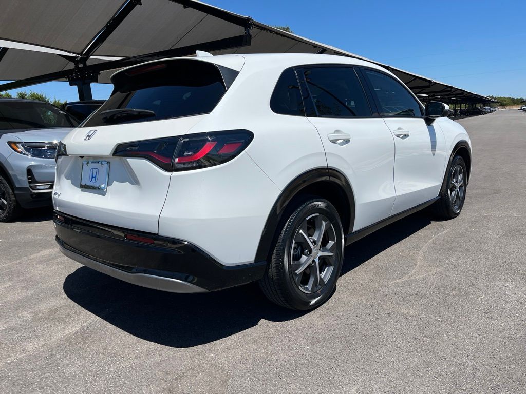 Thumbnail: 2023 Honda HR-V - 4