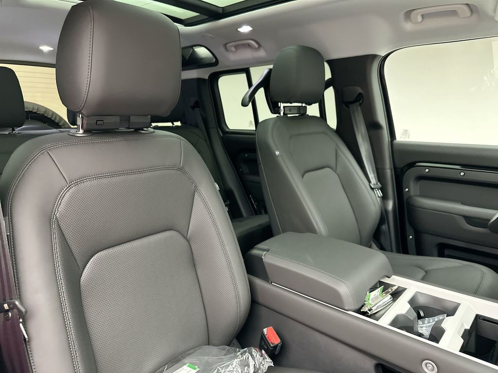 Thumbnail: 2026 Land Rover Defender - 6