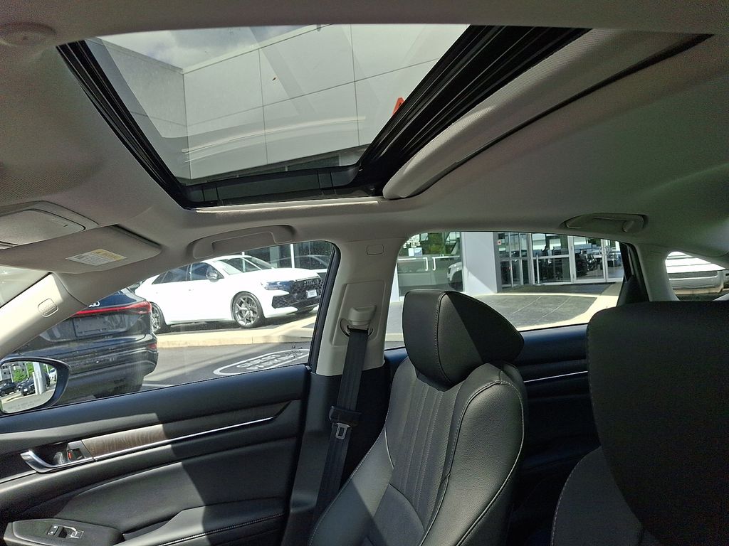 Thumbnail: 2021 Honda Accord - 14