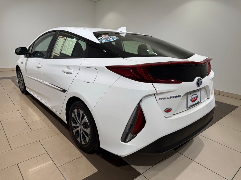 Thumbnail: 2021 Toyota Prius Prime - 3