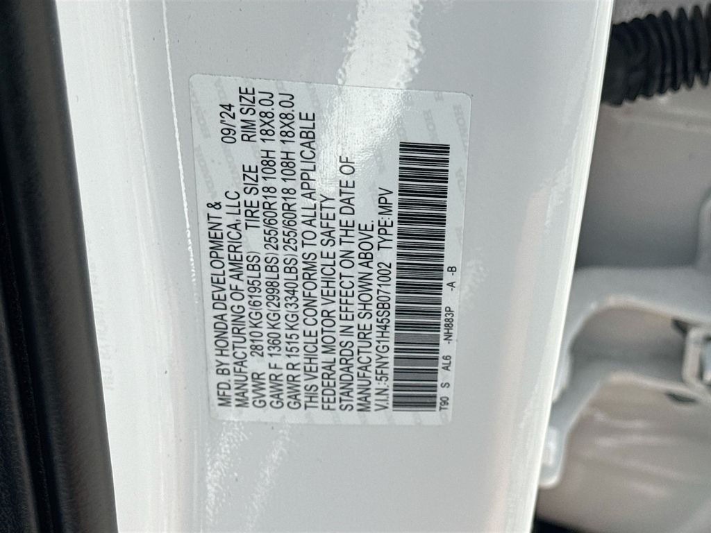 Used 2025 White Honda EX-L image 32