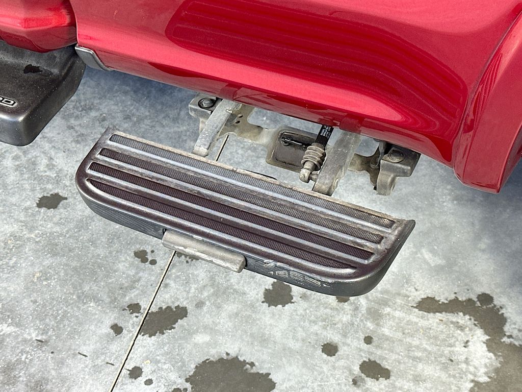 Used 2018 Red Ford Lariat image 36