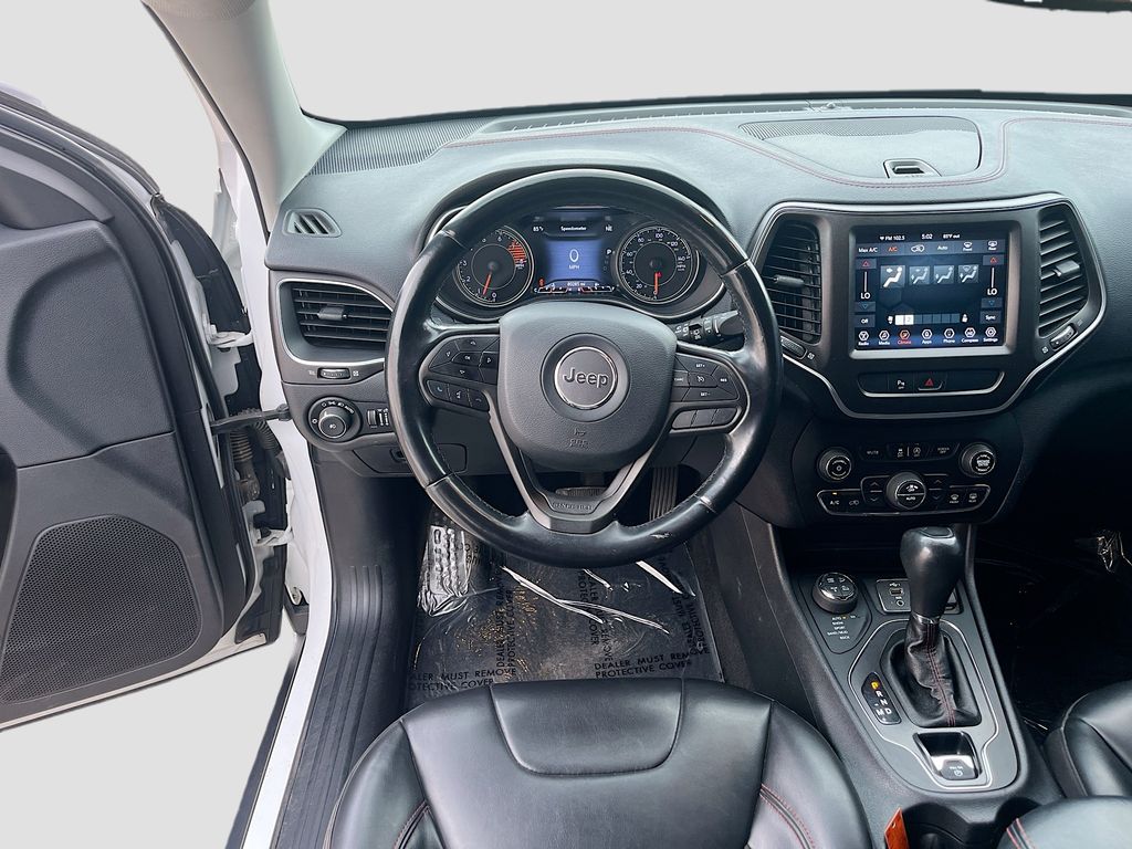 Used 2020 White Jeep Trailhawk image 21