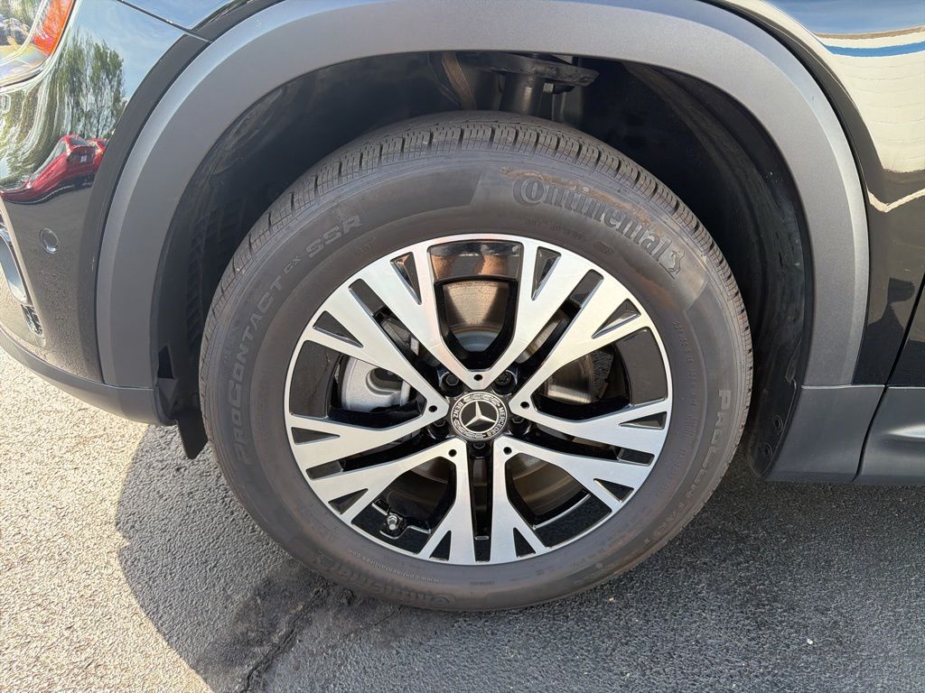 Thumbnail: 2025 Mercedes-Benz GLB - 10