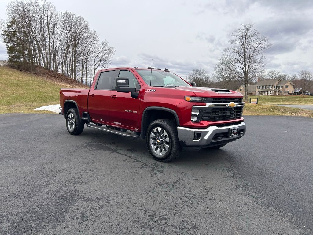 2024 Chevrolet Silverado 2500HD LT Crew Cab 4WD