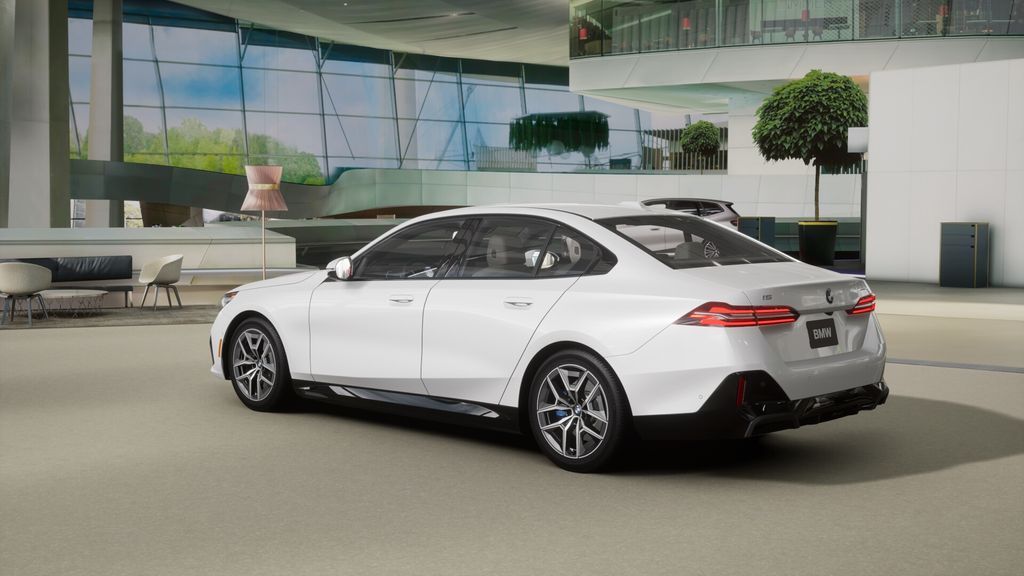 Thumbnail: 2026 BMW i5 - 28