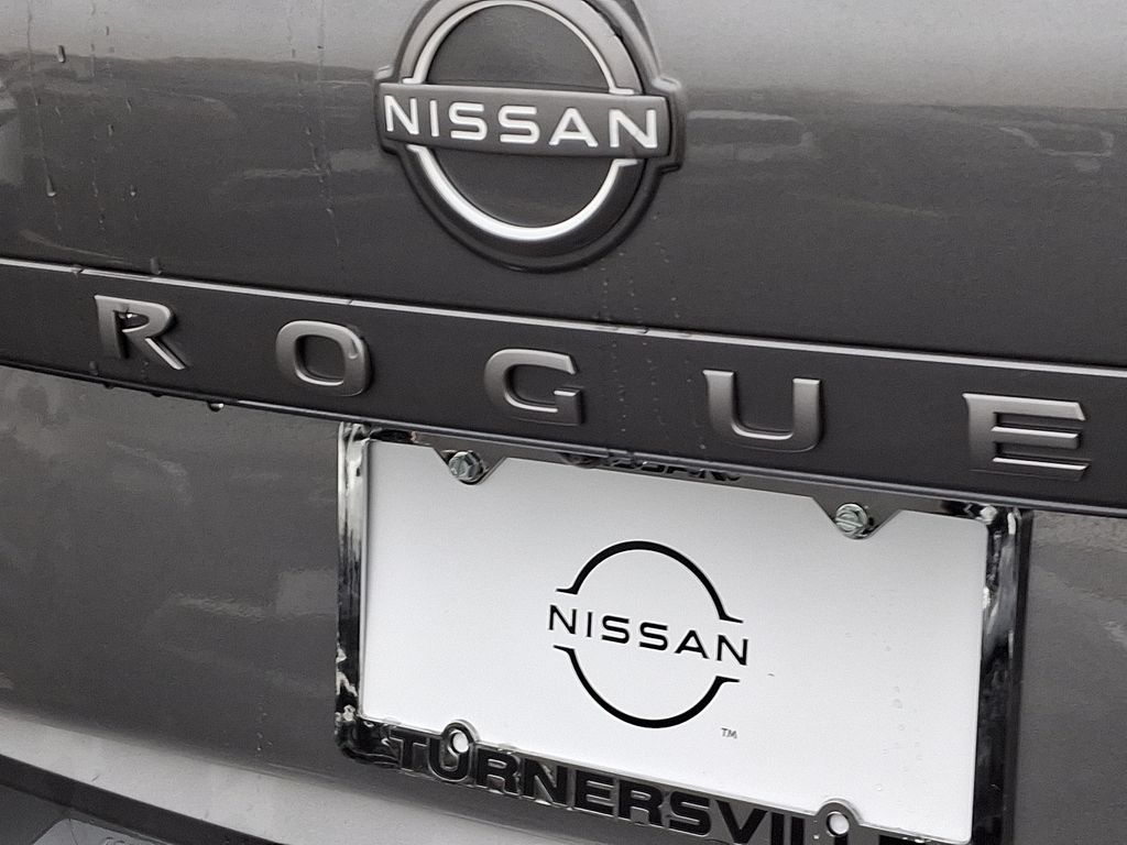 2025 Nissan Rogue Platinum 5