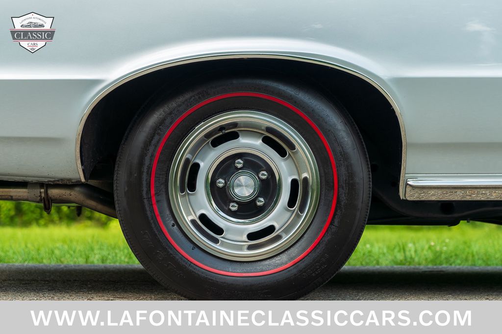 1964 Pontiac GTO 90
