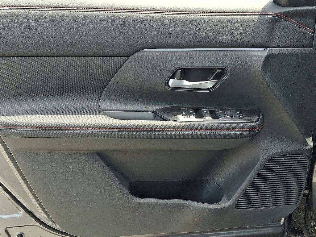 2026 Nissan Kicks — photo 8
