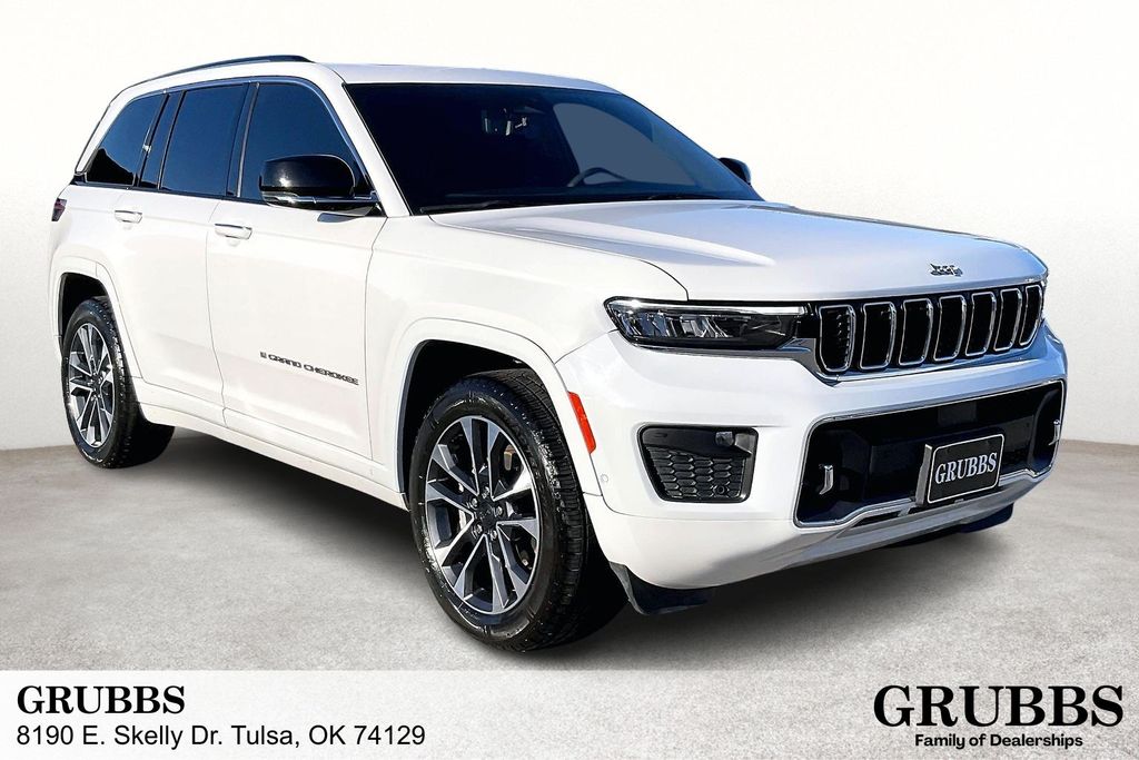 2023 Jeep Grand Cherokee Overland 4WD